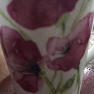 Meet your Posher, Elif